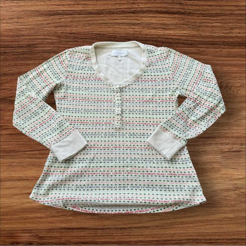 Victoria’s Secret Pajama Set Women Size‎ Xl Monogram Green Snowflake Top/Bottom